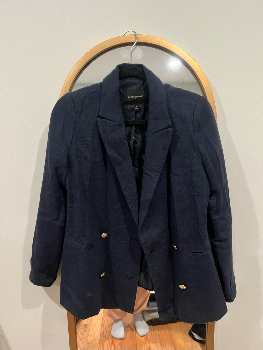 NEW w/o Tag - Banana Republic Navy Blazer with Gold Buttons (size 0)